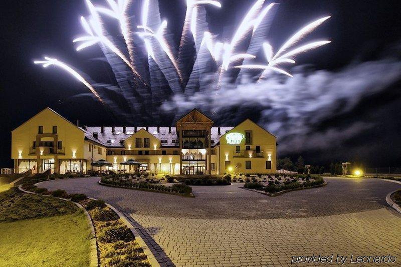 Hotel Fajkier Kroczyce Exterior foto